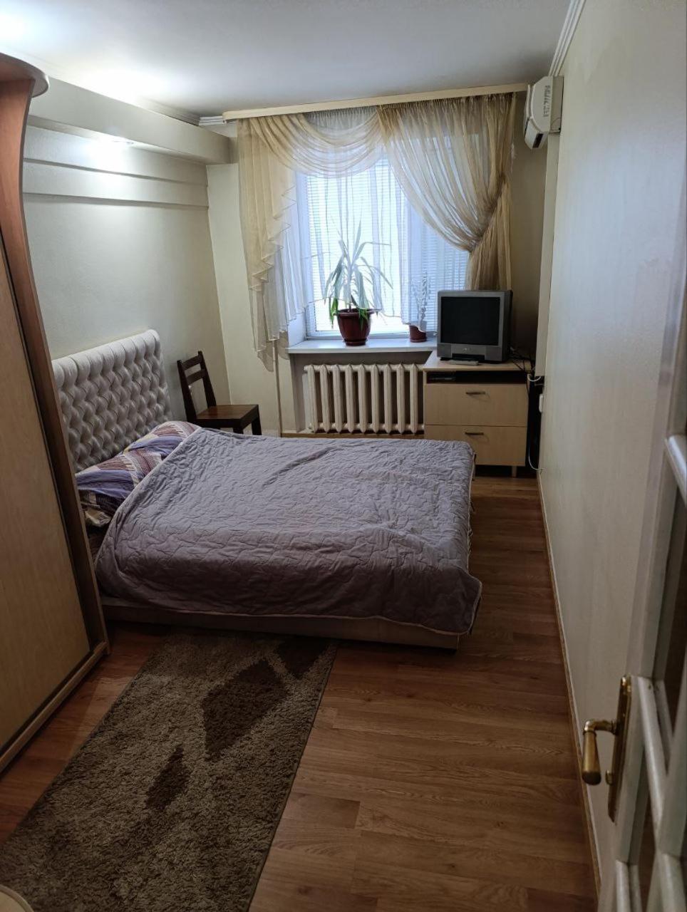Apartment On Privokzalnaya 2/1 Vinnytsia Exteriör bild